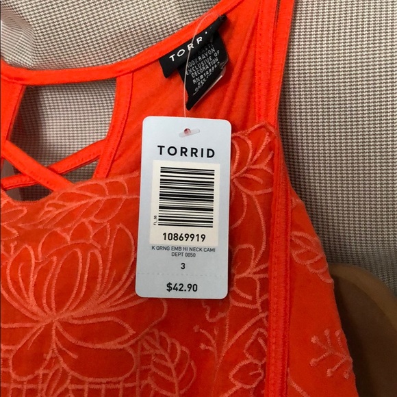 Tank - Picture 2 of 3